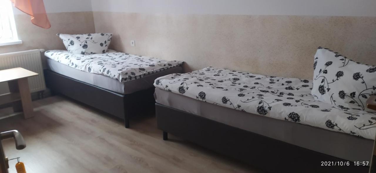 4U Hostel Zgorzelec - Free Parking Jedrzychowice  Eksteriør billede