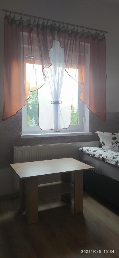 4U Hostel Zgorzelec - Free Parking Jedrzychowice  Eksteriør billede